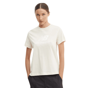 Remera M/C Beige Essentials Jersey Logo Mujer Nb