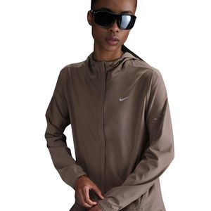 Campera Marrón Swift Repel Packable Mujer Nike