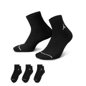 Media *3  Negro Cush Poly Ankle Nike
