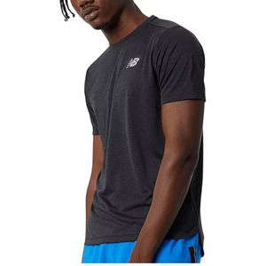 Remera negro impact run new balance