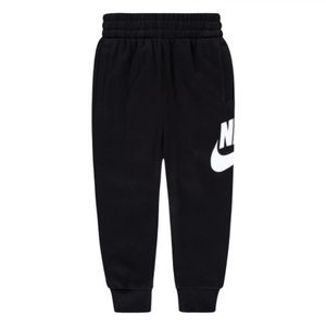 Jogger negro nike.