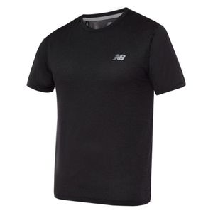 Remera negro. athletics run dry new balance